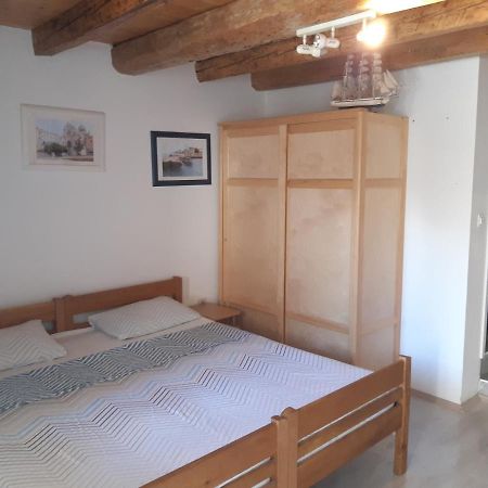 Apartmani Sanja 希贝尼克 外观 照片
